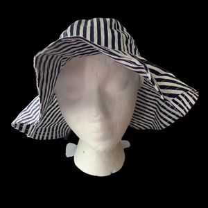 Aqua team of Italy women’s bucket hat